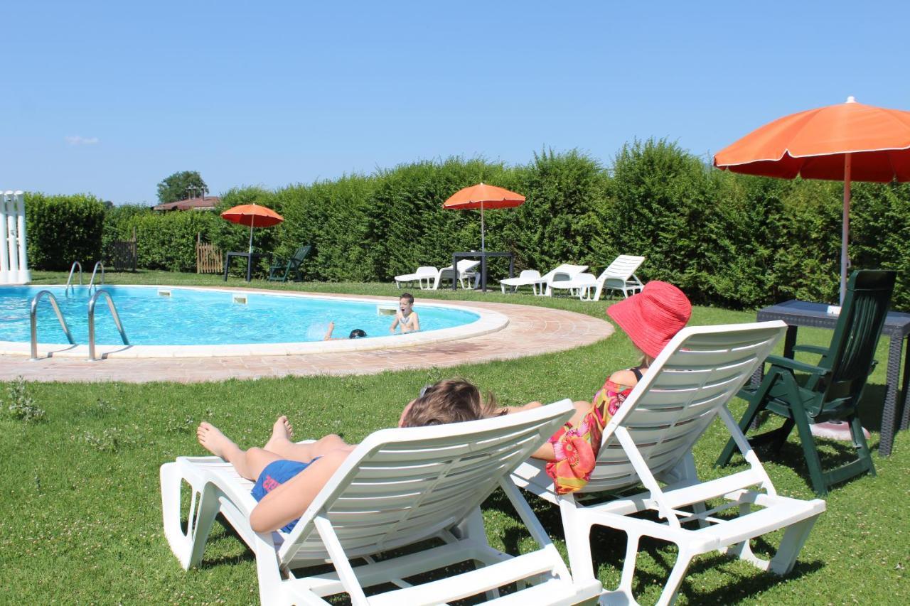 מונטפאלקו Hotel Villaggio Le Stelline מראה חיצוני תמונה