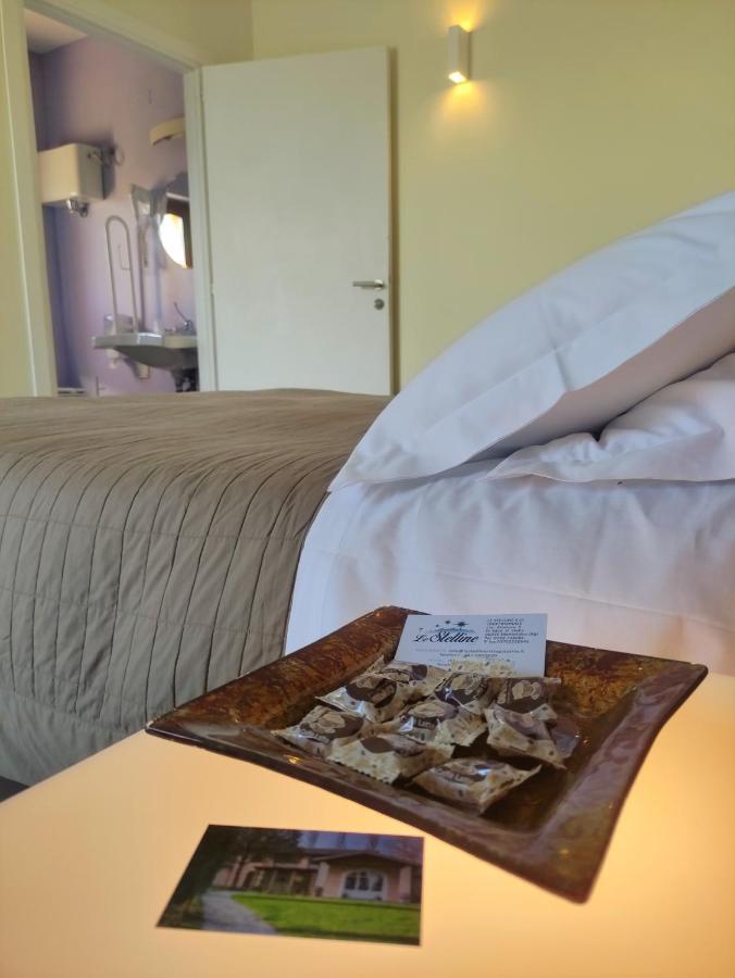 מונטפאלקו Hotel Villaggio Le Stelline מראה חיצוני תמונה