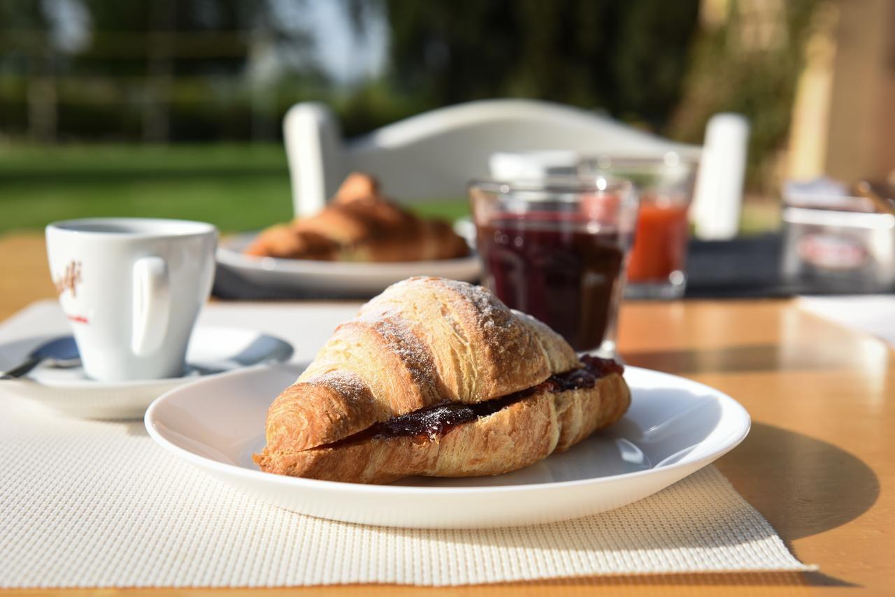מונטפאלקו Hotel Villaggio Le Stelline מראה חיצוני תמונה